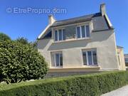 Maison à PLOUGUERNEAU