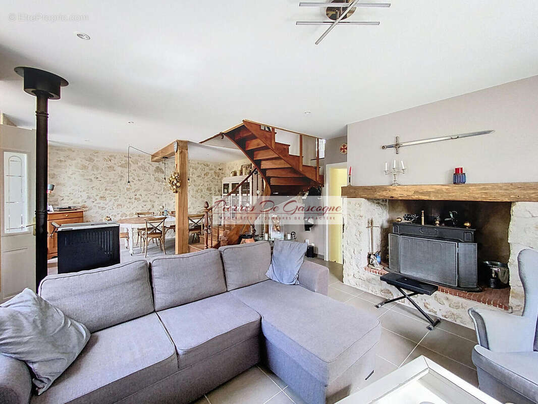 baheux00009 - Maison à VIC-FEZENSAC