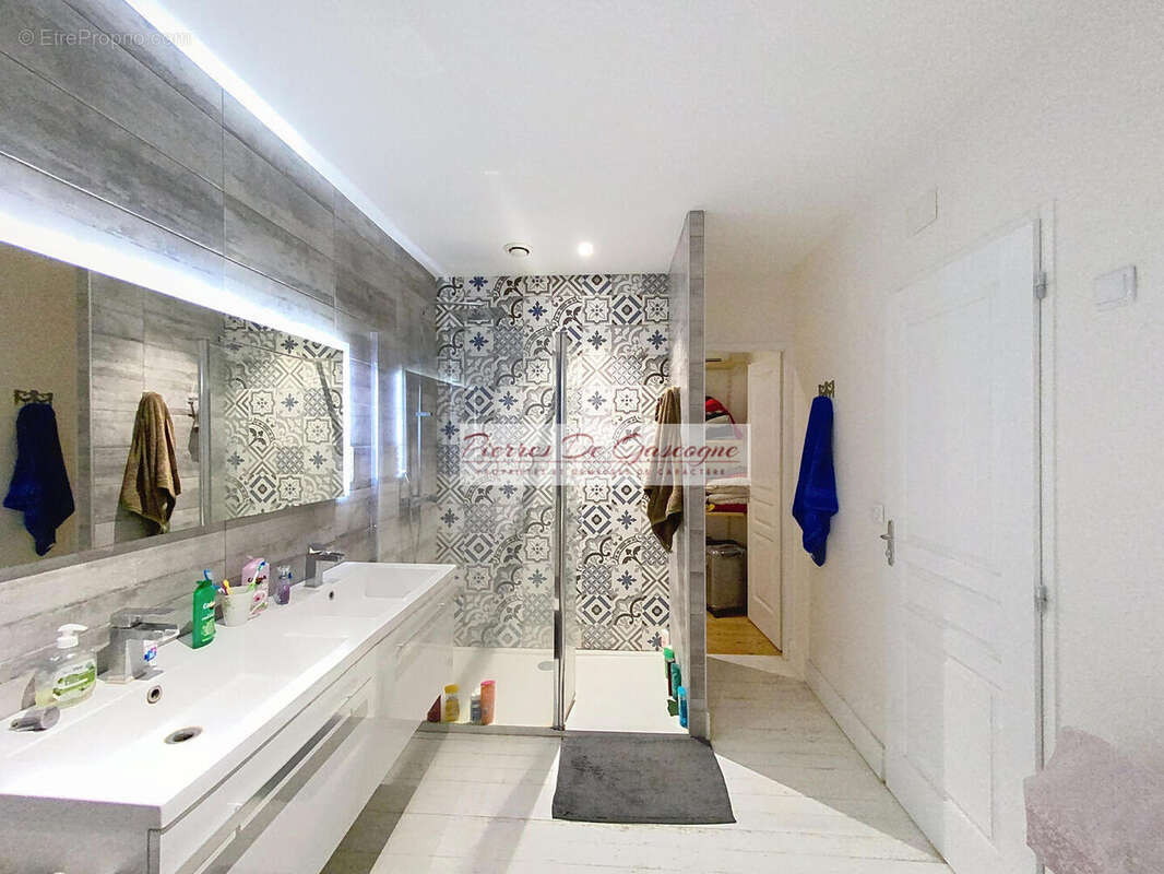 baheux00017 - Maison à VIC-FEZENSAC