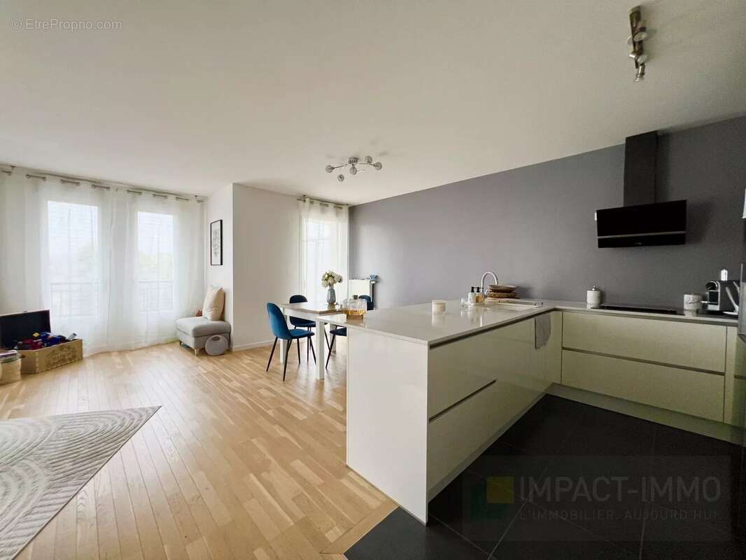 Appartement à SURESNES