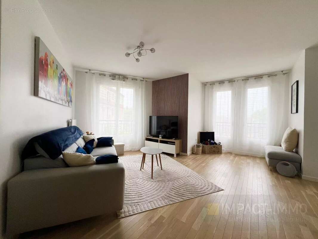 Appartement à SURESNES