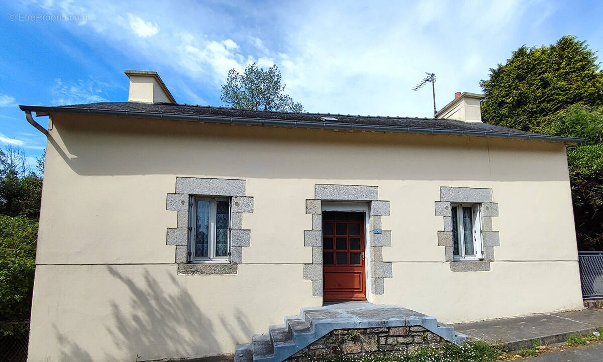Maison à LE TREVOUX