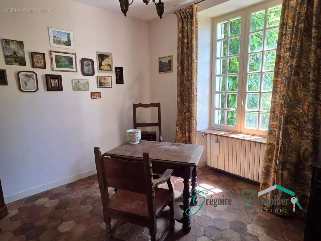 Maison à LA GENEVRAYE