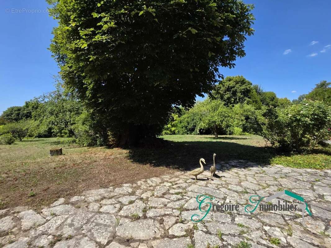 Maison à LA GENEVRAYE