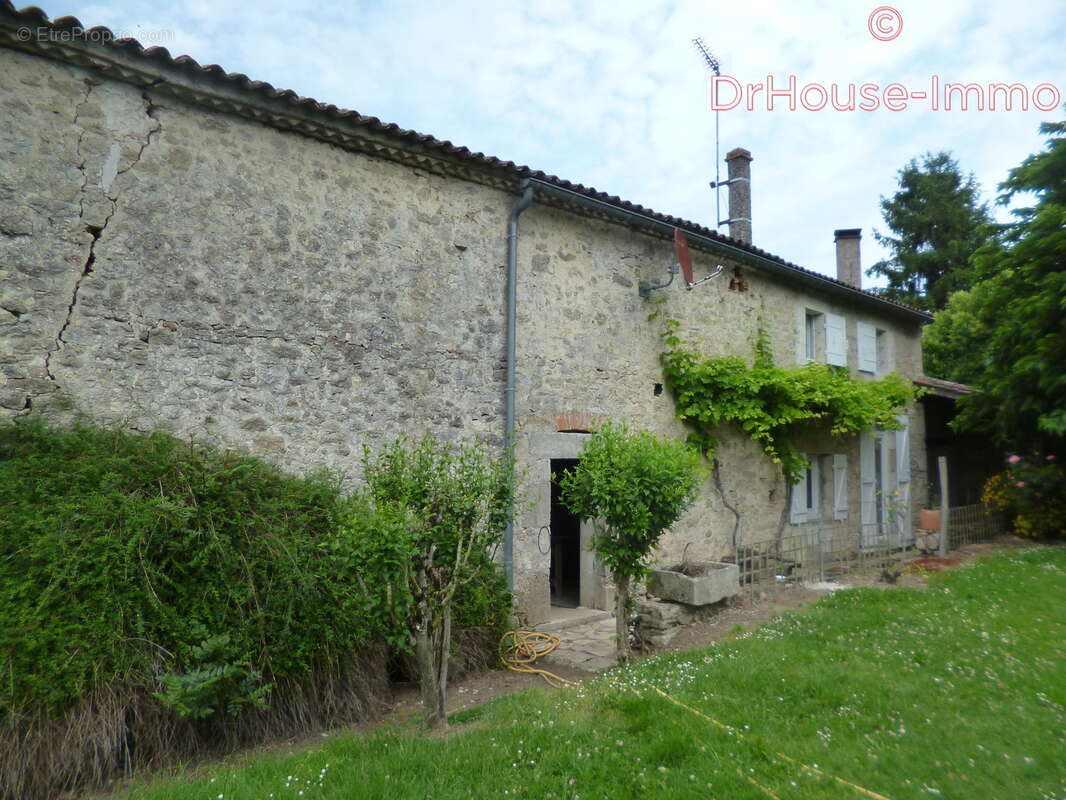 Maison à SAINT-MARTIN-DE-GURSON