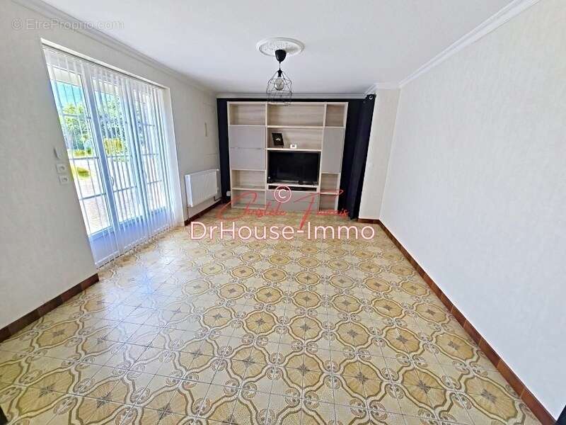 Maison à SAINT-ELLIER-DU-MAINE