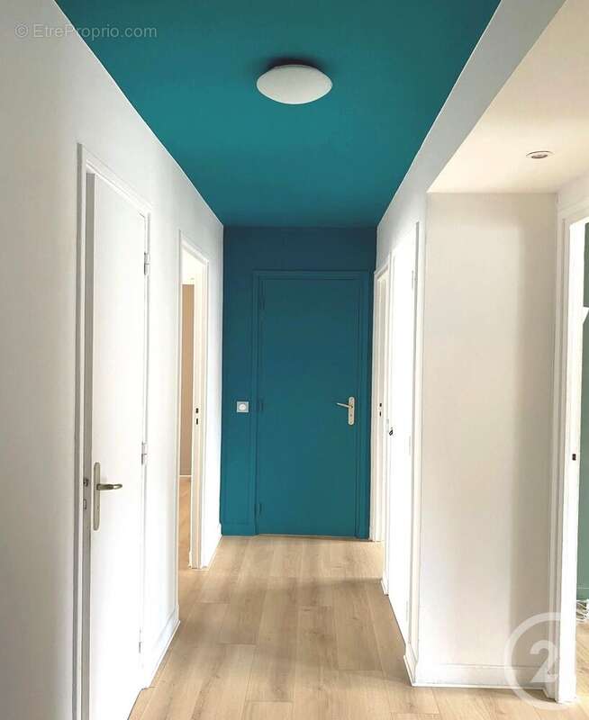 Appartement à NEUILLY-SUR-SEINE