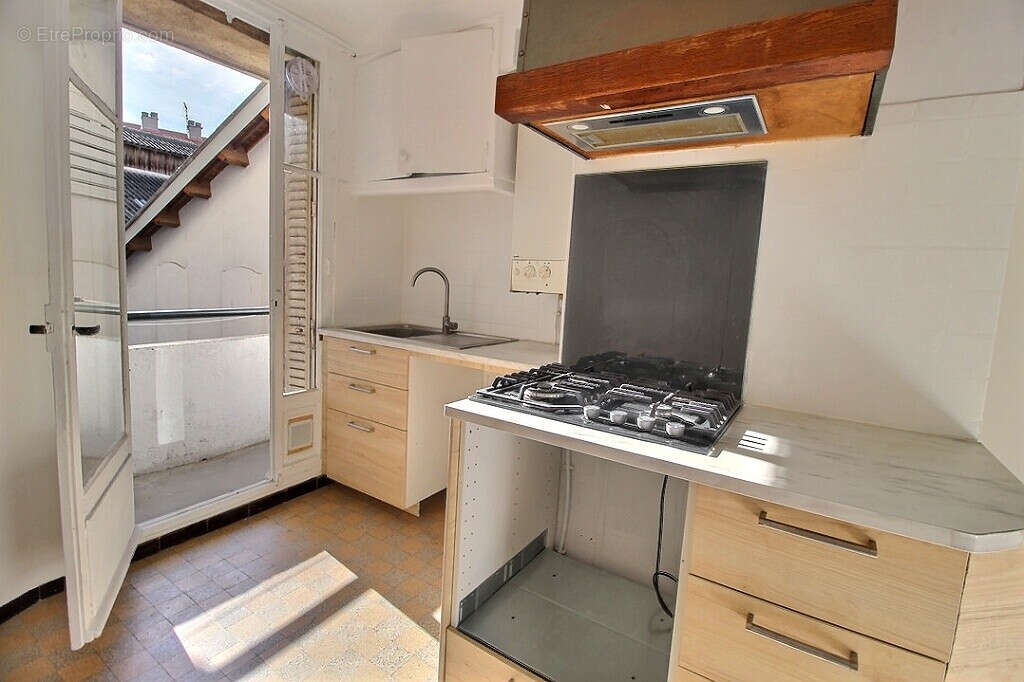 Appartement à MARSEILLE-8E