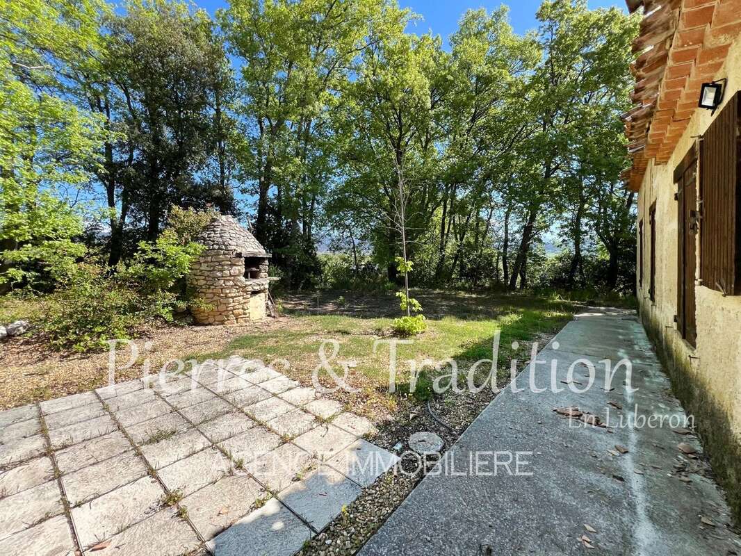Maison à SAINT-SATURNIN-LES-APT