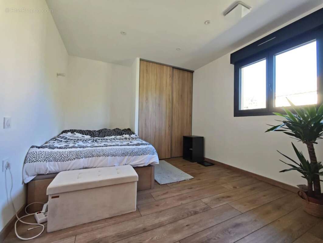 Maison à SALLES-D&#039;AUDE