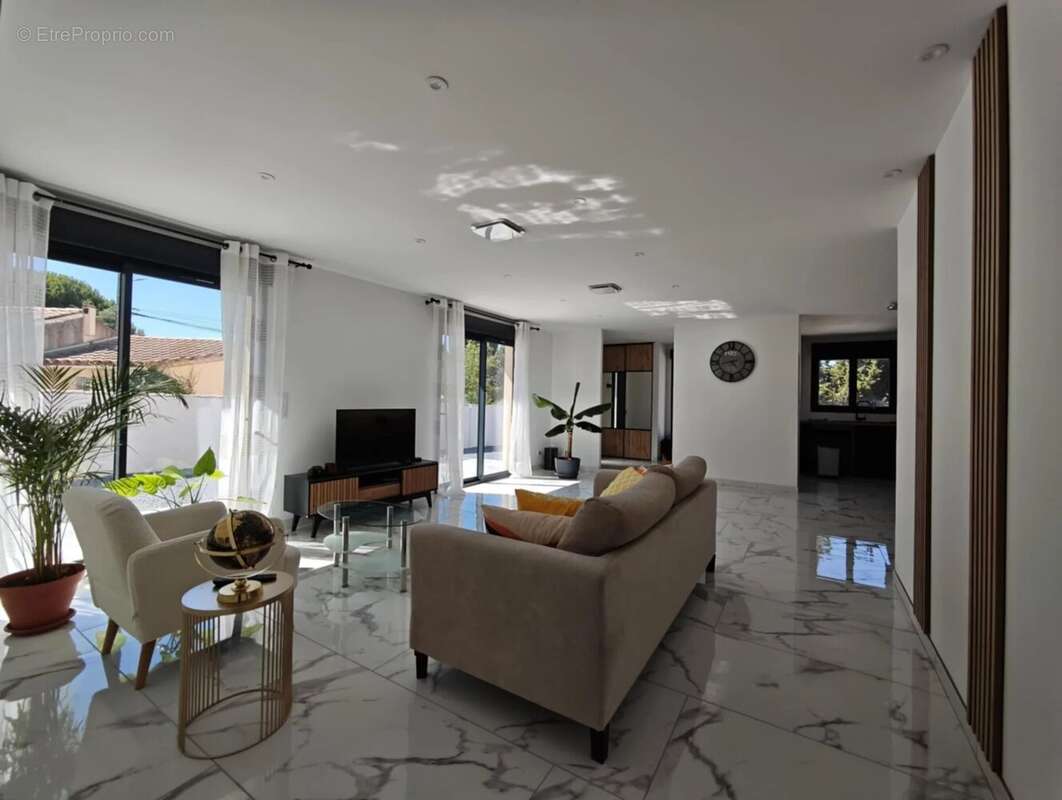 Maison à SALLES-D&#039;AUDE