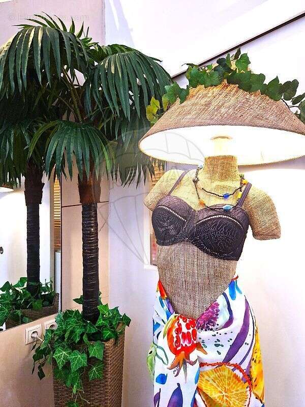 Commerce à MARSEILLE-8E