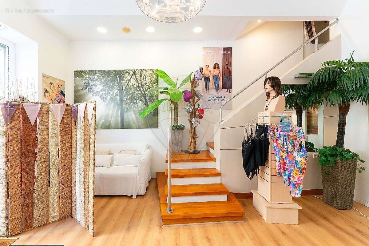 Commerce à MARSEILLE-8E