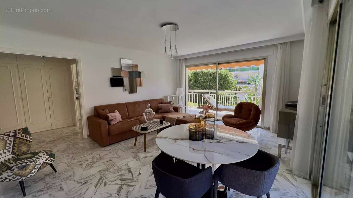 Appartement à CANNES