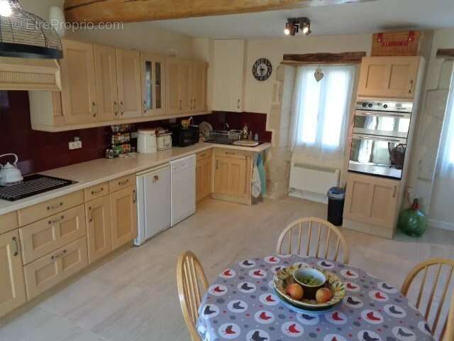 Maison à SAINT-FRAIGNE