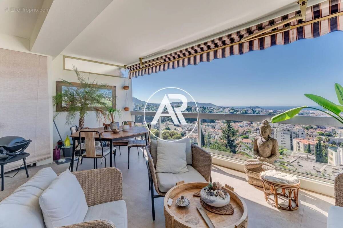 Appartement à NICE