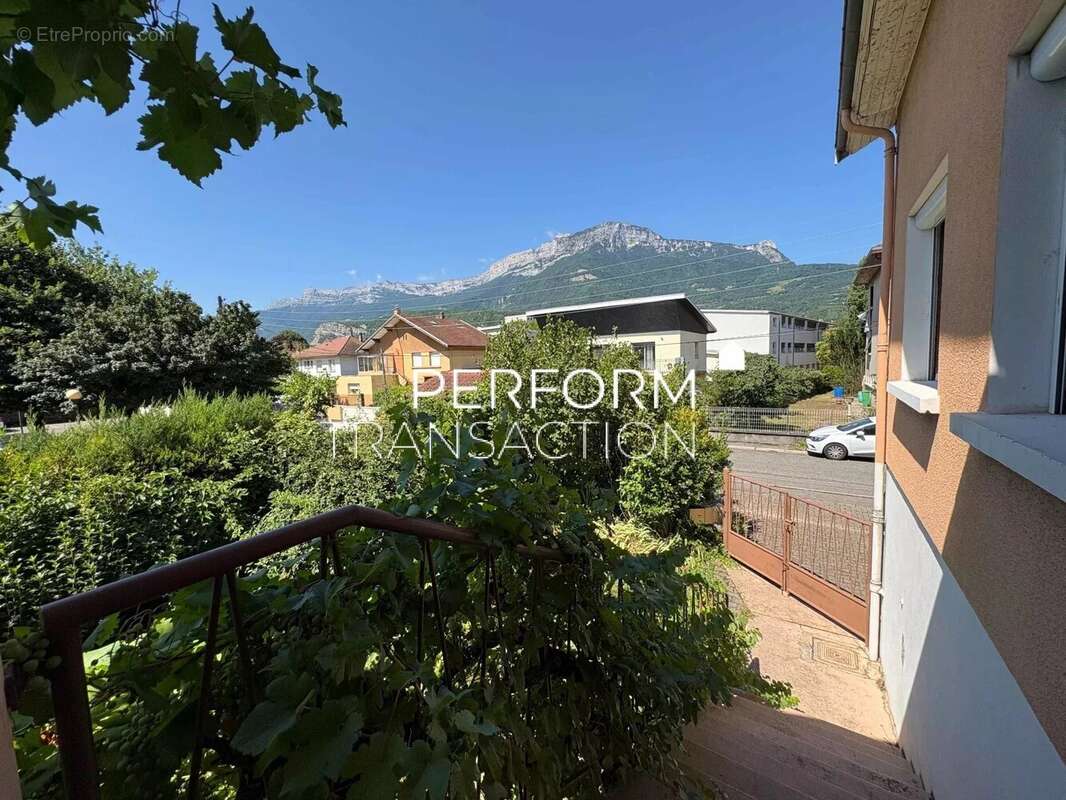 Maison à ECHIROLLES