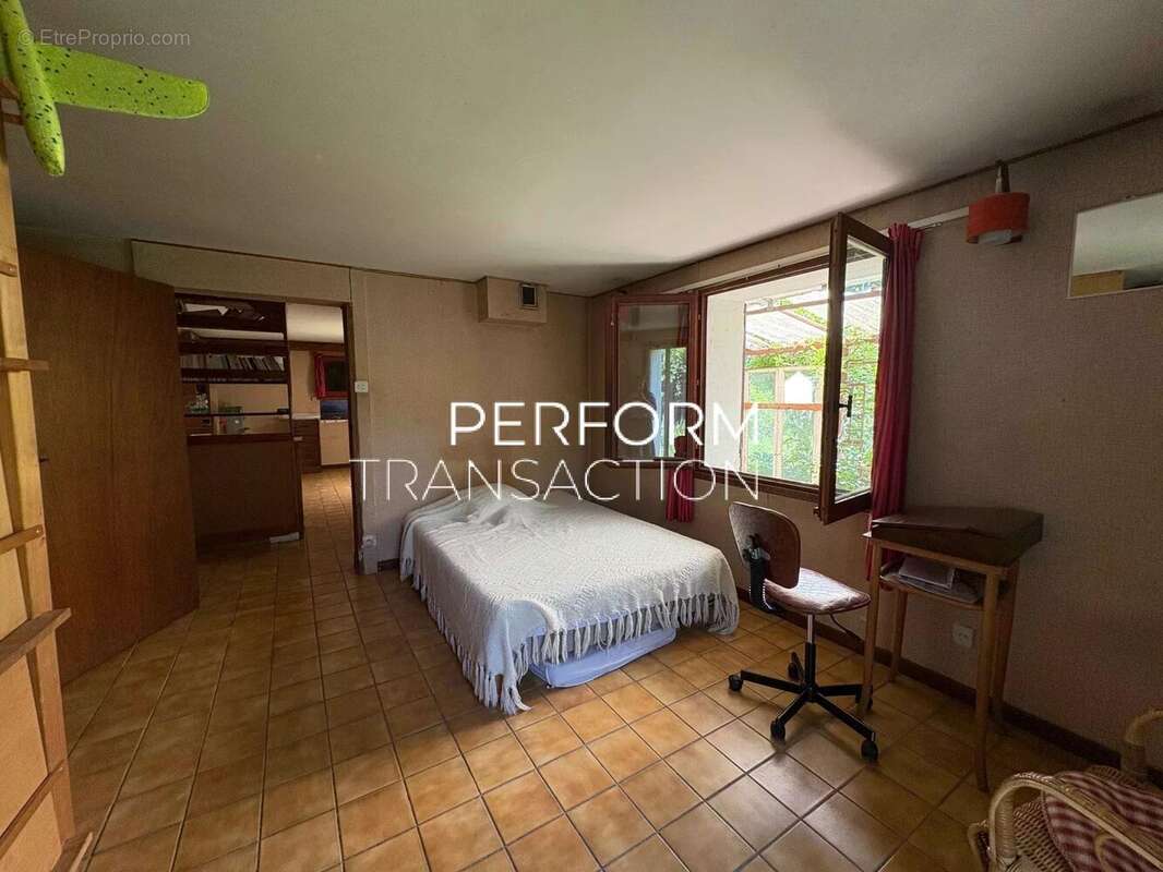 Maison à ECHIROLLES