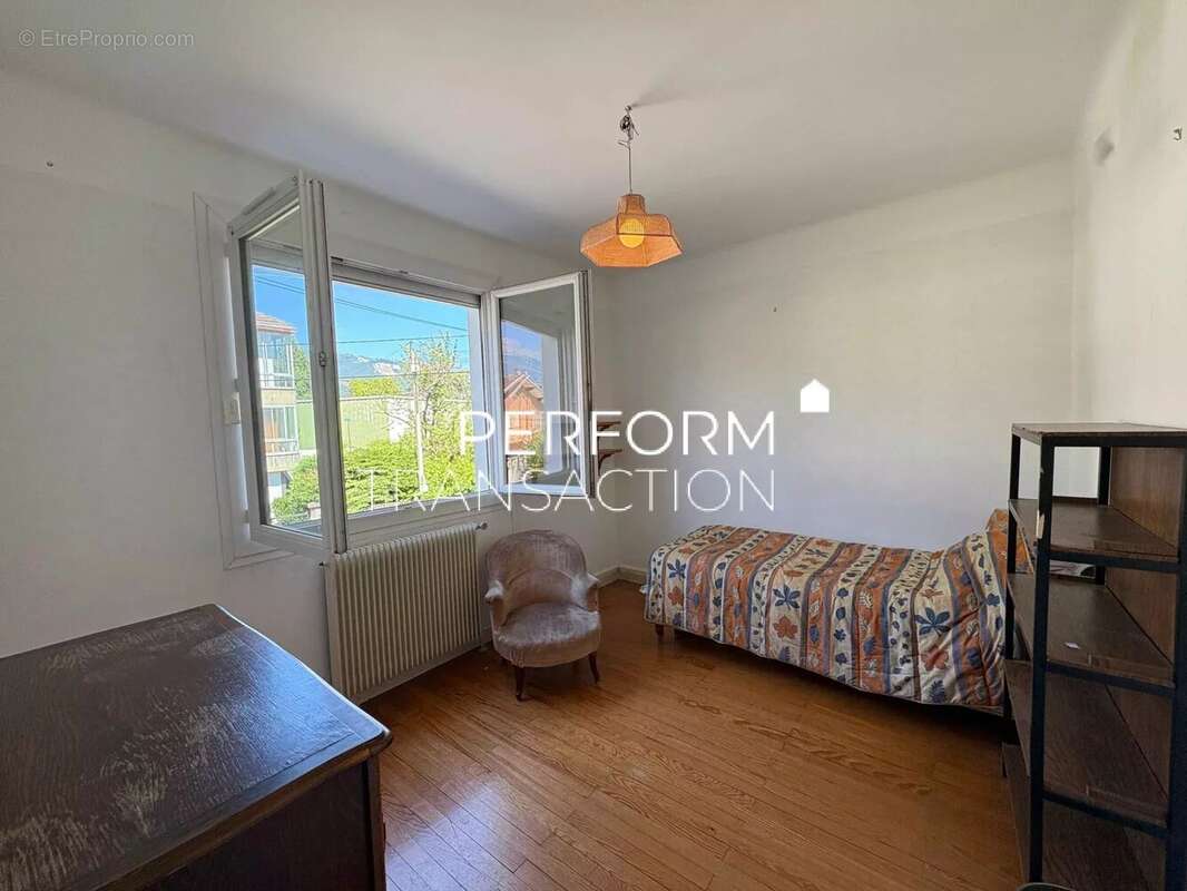 Maison à ECHIROLLES