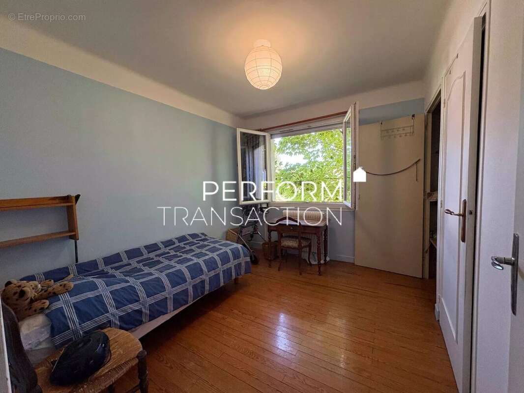 Maison à ECHIROLLES