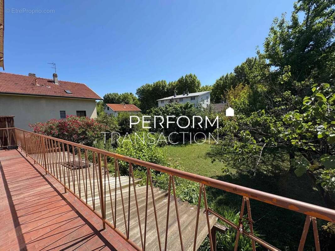 Maison à ECHIROLLES