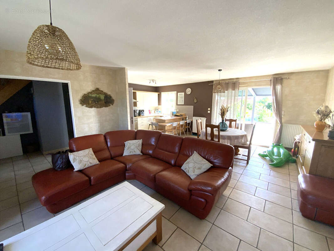 Maison à SAINT-SERNIN-DU-BOIS