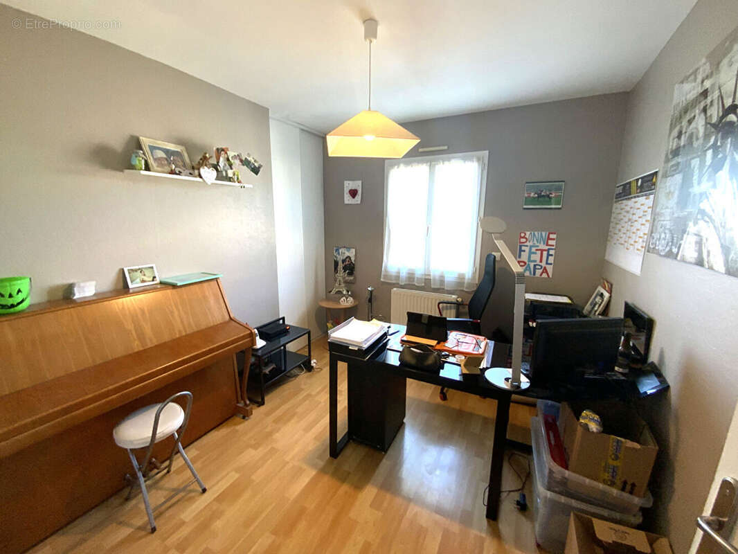 Maison à SAINT-SERNIN-DU-BOIS