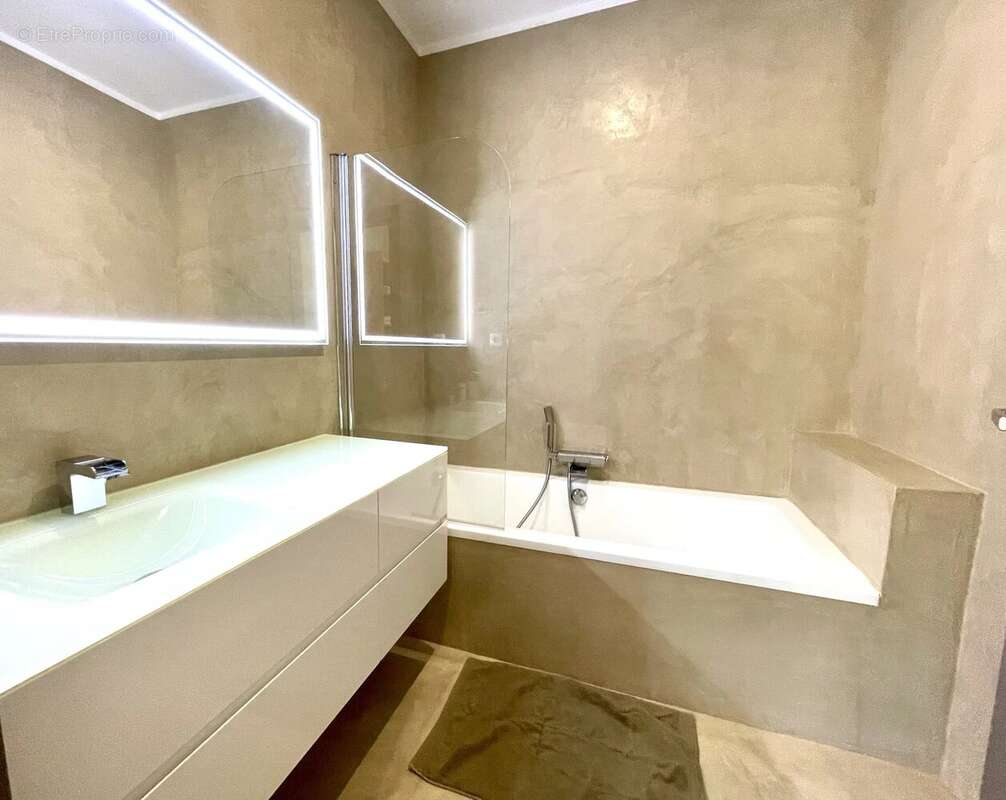 Appartement à SANTA-MARIA-DI-LOTA