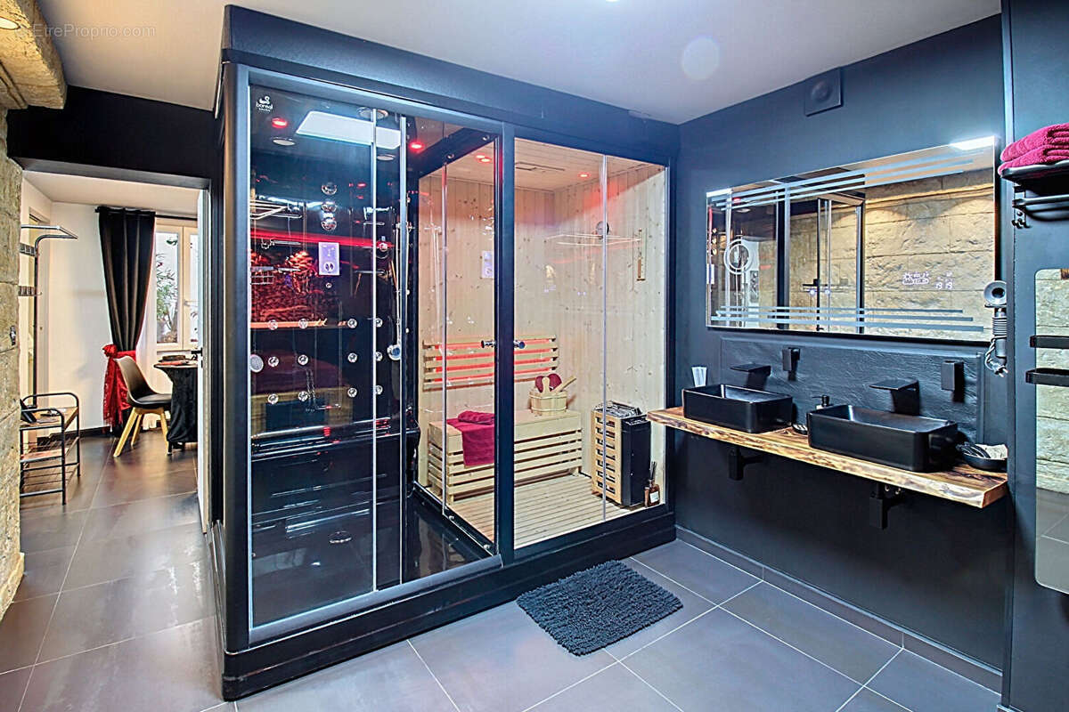 Appartement à BARGEMON