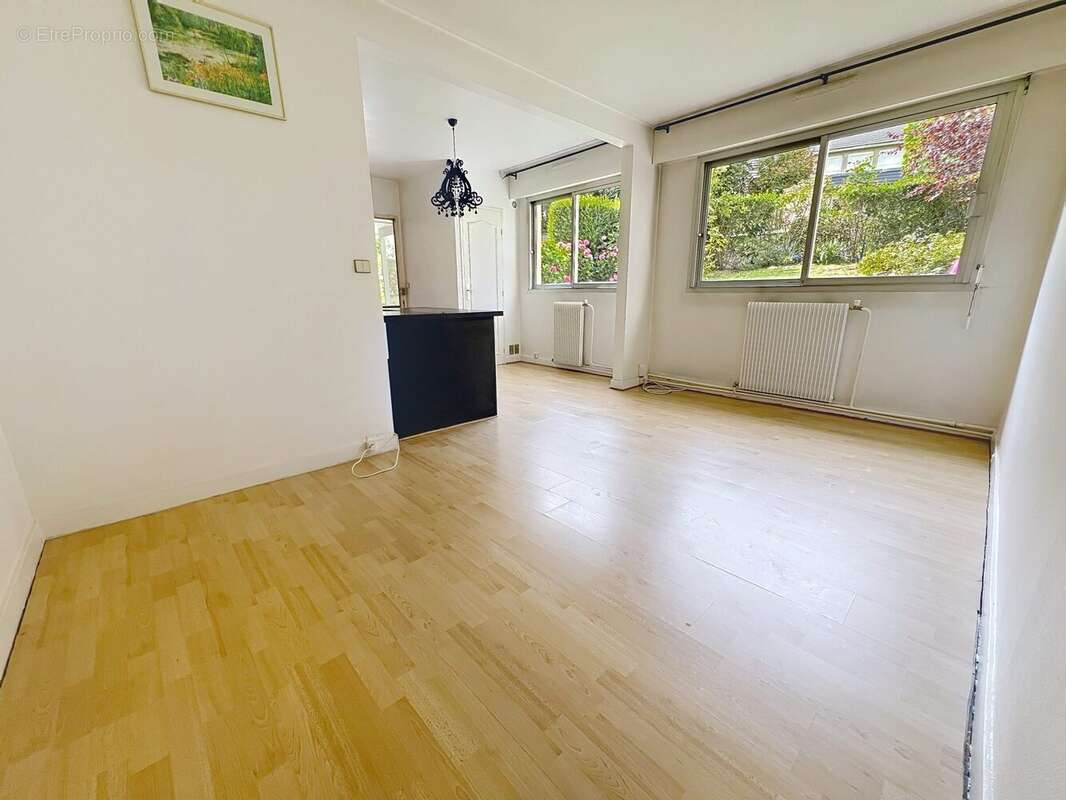 Appartement à GARCHES