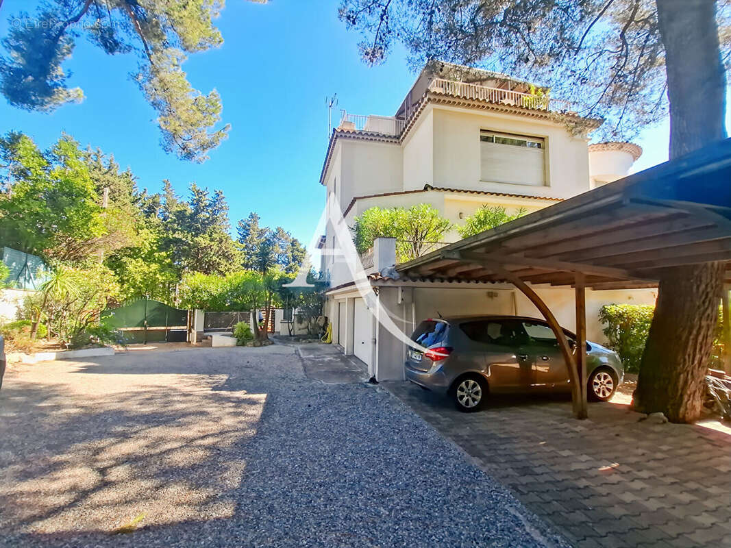 Appartement à LE CANNET