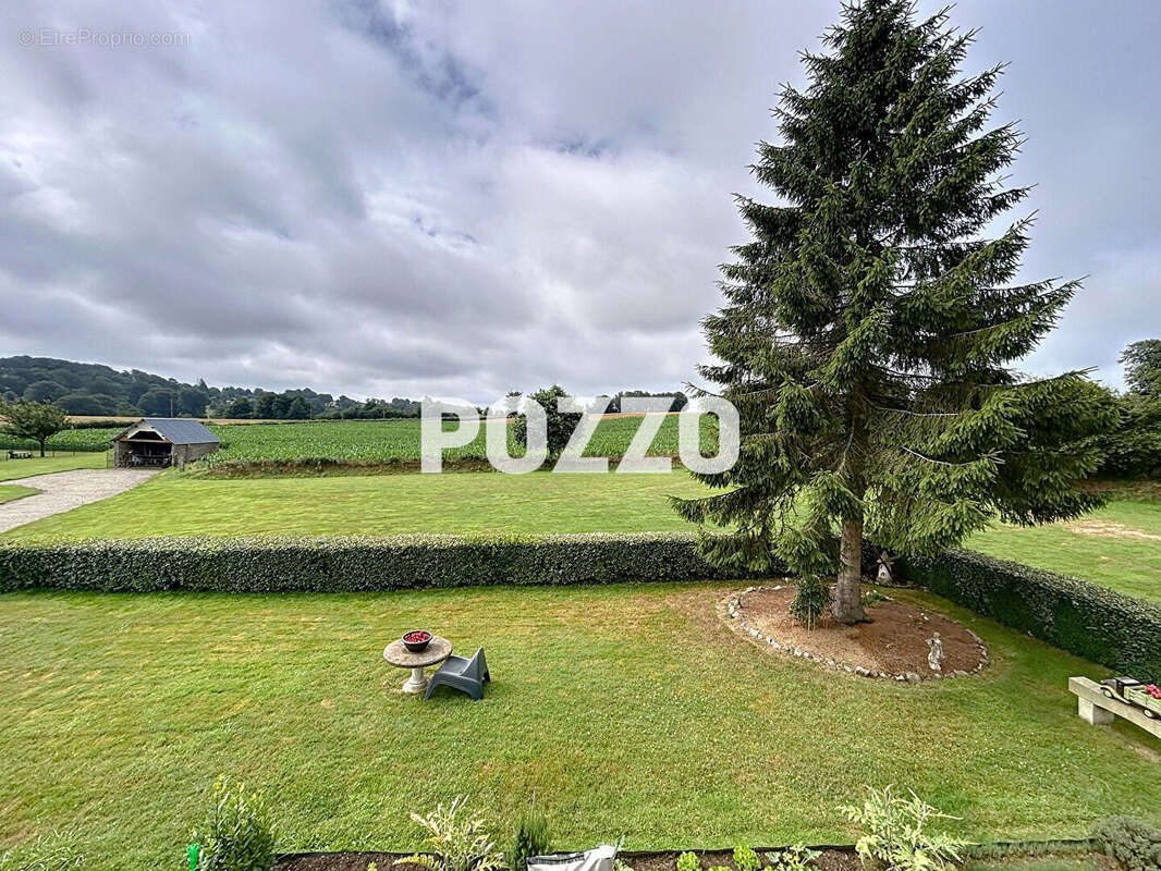 Maison à SAINT-SEVER-CALVADOS