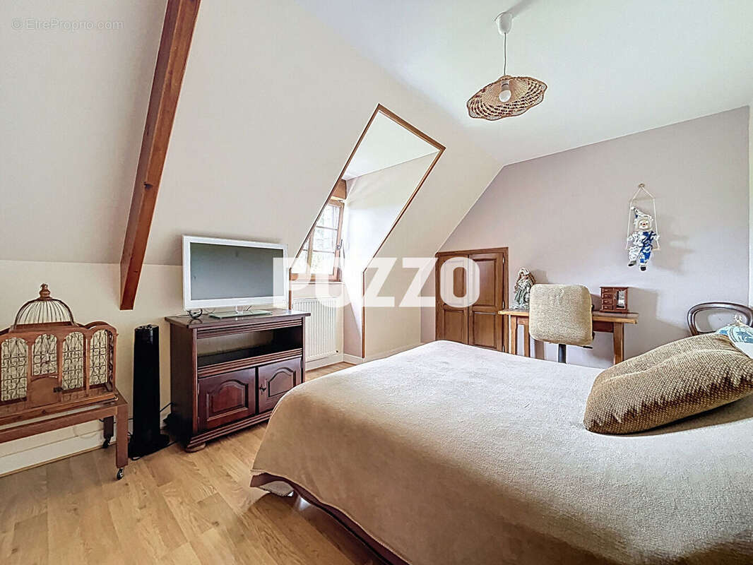 Maison à SAINT-SEVER-CALVADOS