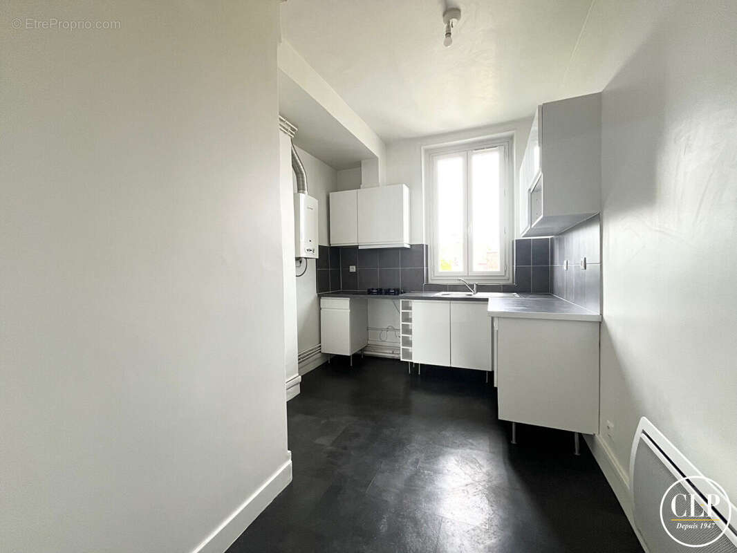 Appartement à FONTENAY-SOUS-BOIS