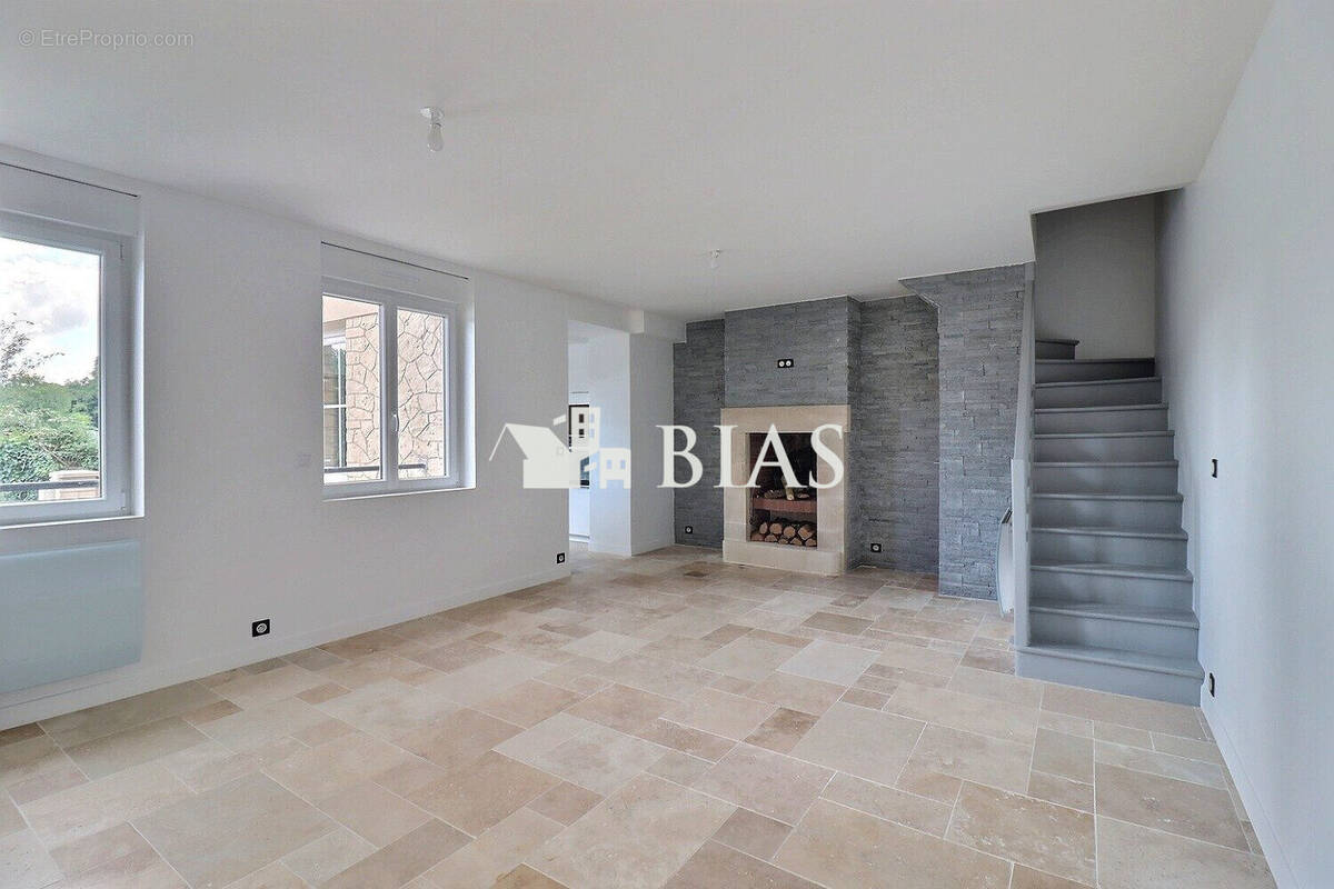 Maison à PONT-L'EVEQUE