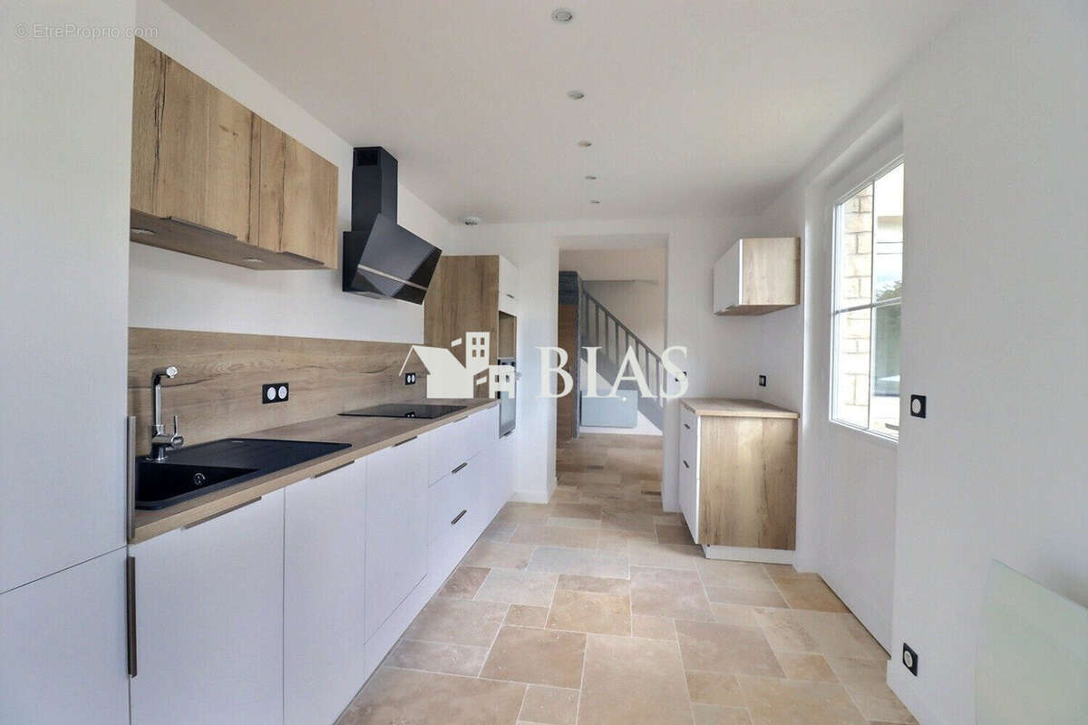 Maison à PONT-L'EVEQUE