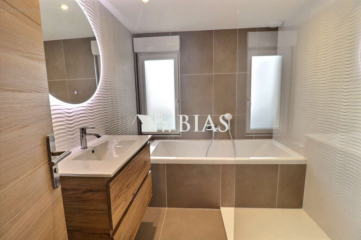 Maison à PONT-L'EVEQUE