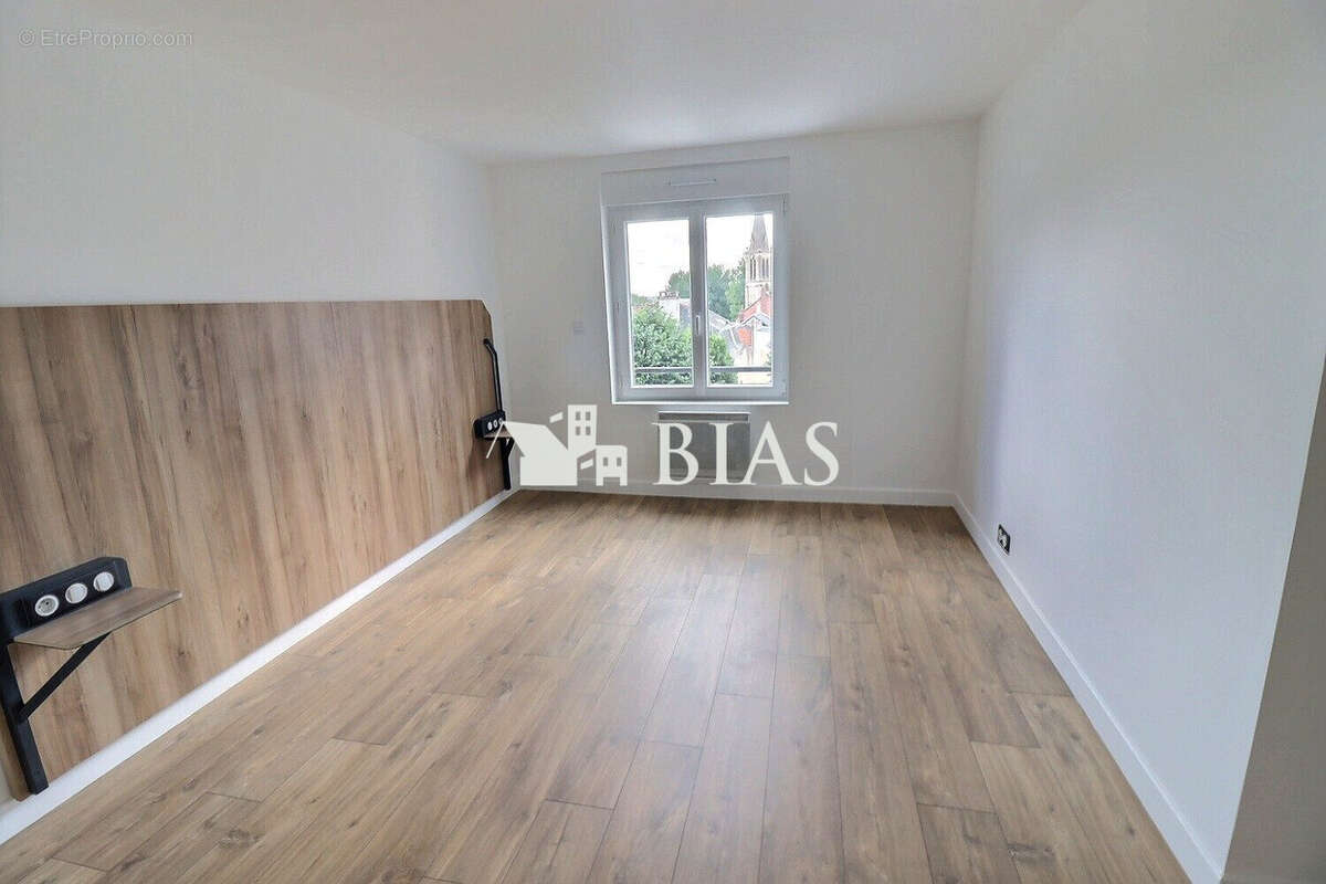 Maison à PONT-L'EVEQUE