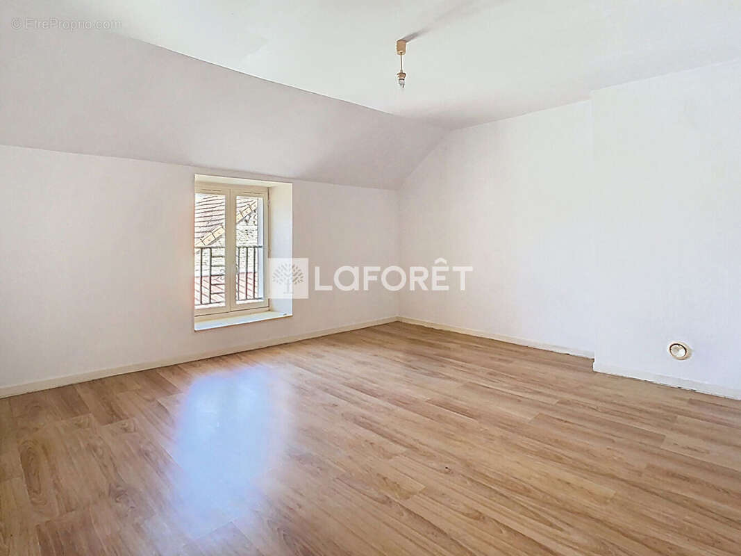 Maison à RICHEBOURG