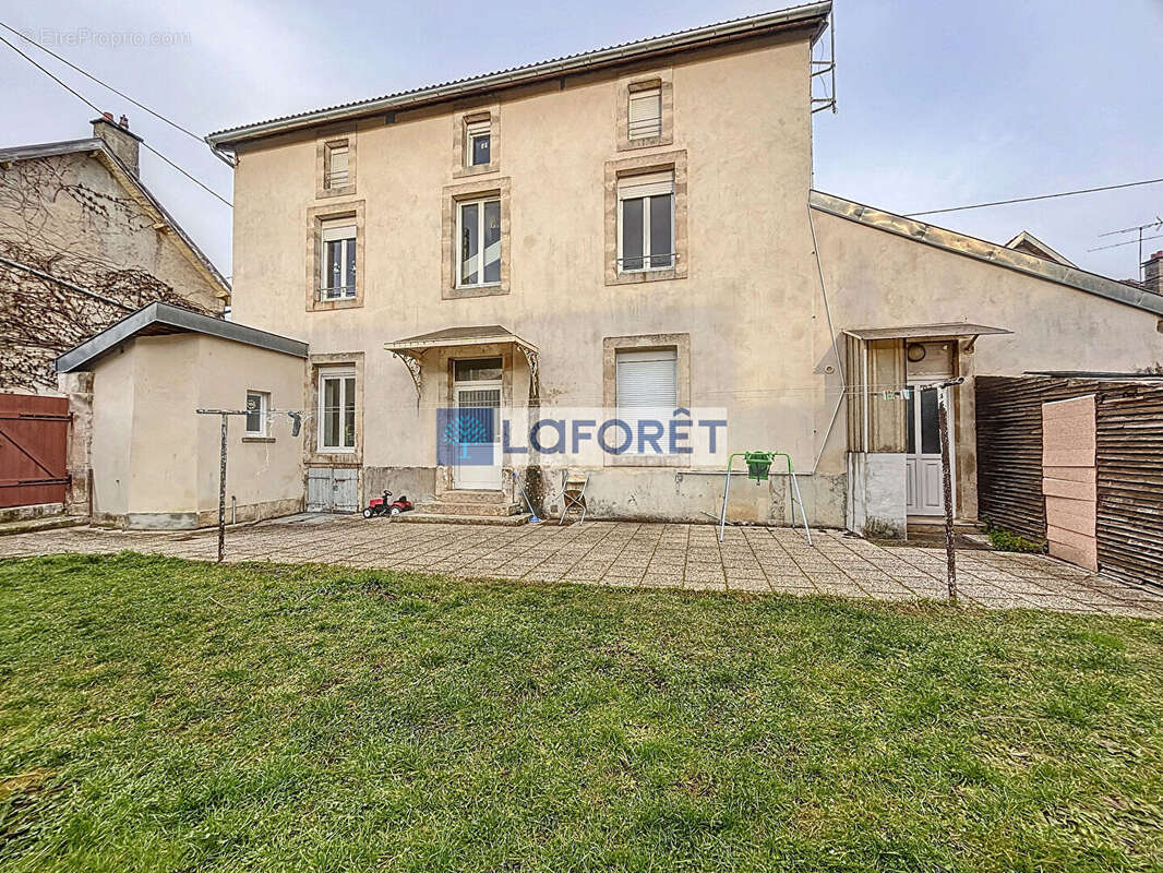 Appartement à CHAUMONT