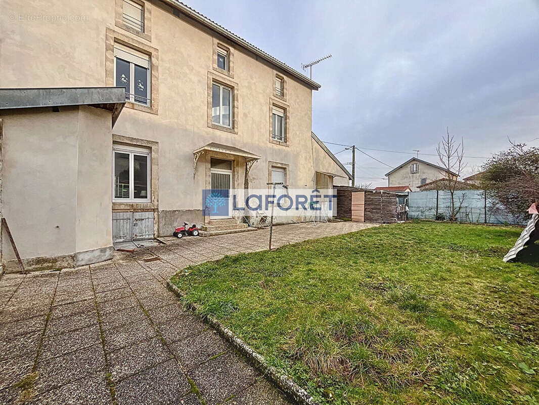 Appartement à CHAUMONT