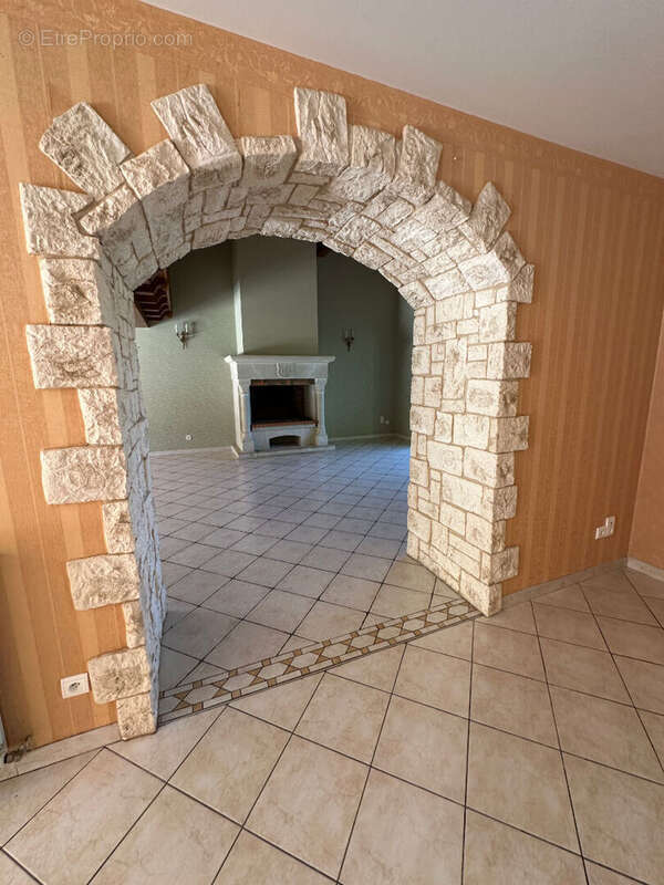 Maison à SAINT-JUERY