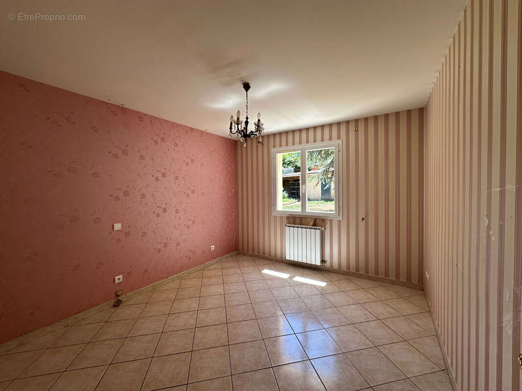 Maison à SAINT-JUERY