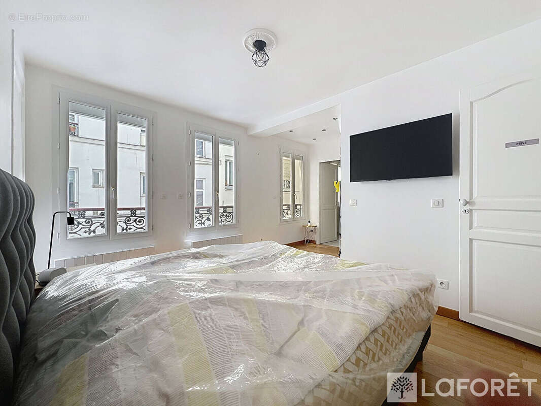 Appartement à PARIS-2E