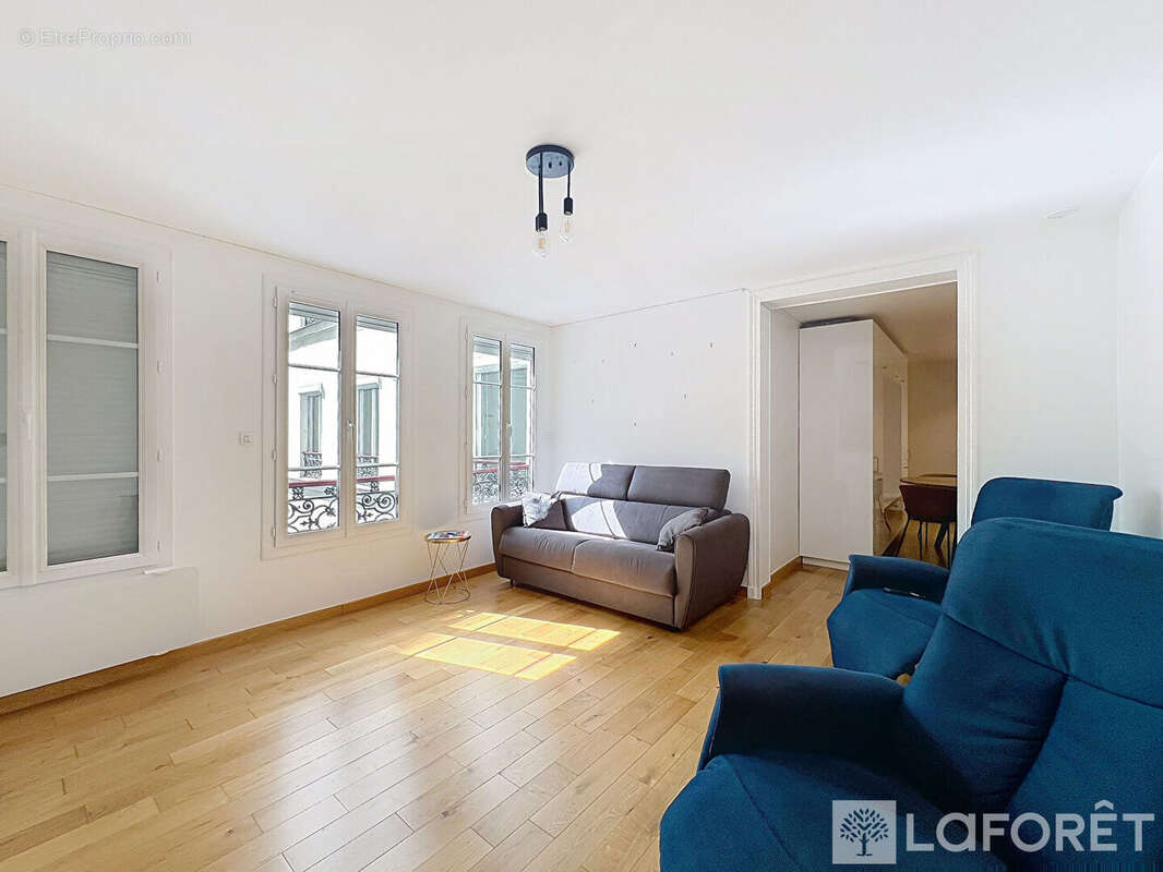 Appartement à PARIS-2E