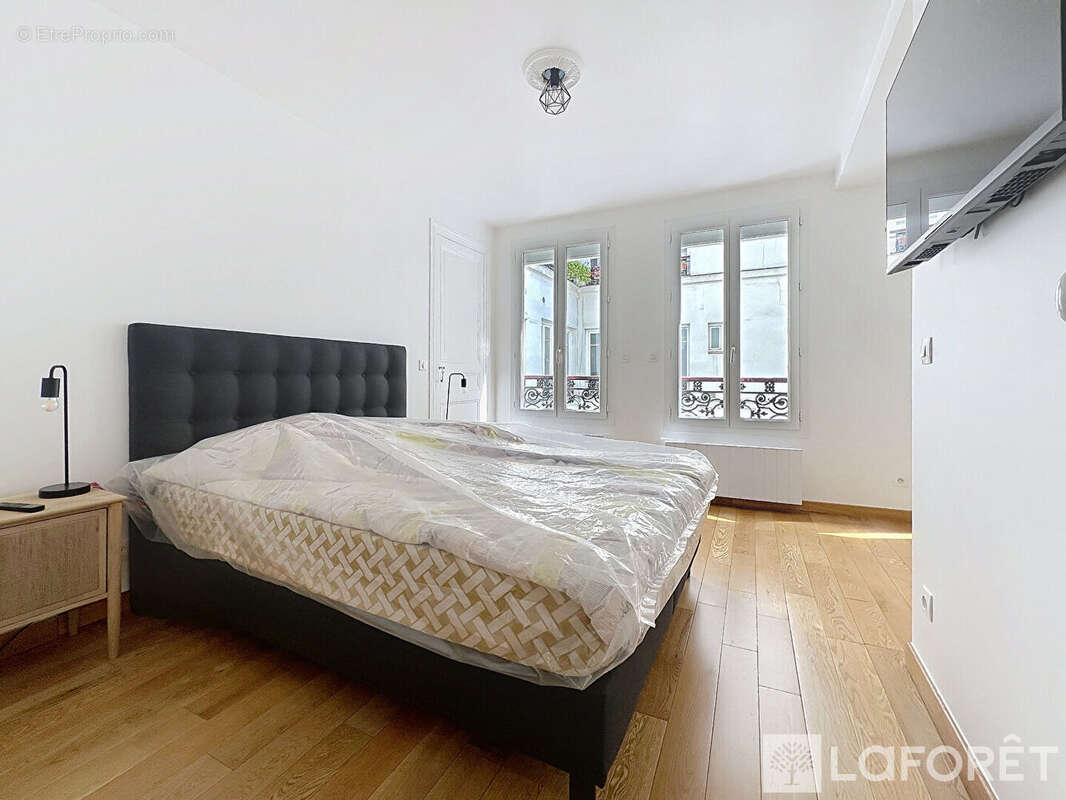 Appartement à PARIS-2E