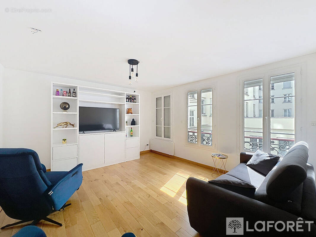 Appartement à PARIS-2E