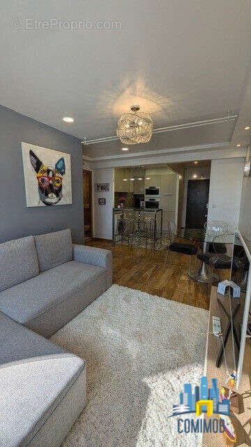 Appartement à COURBEVOIE