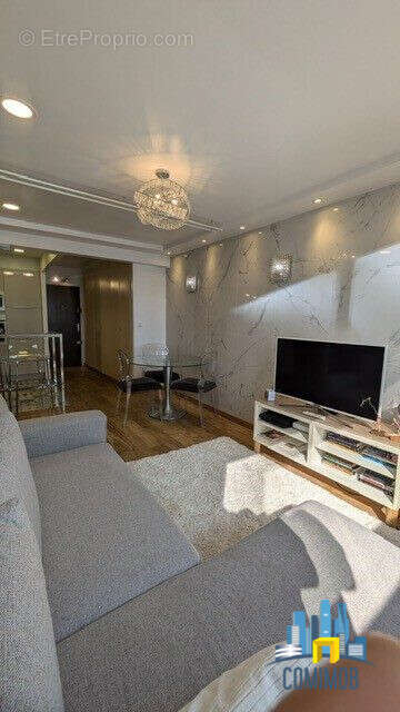 Appartement à COURBEVOIE