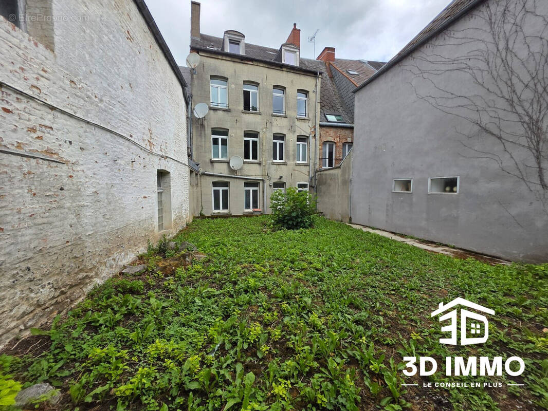 Appartement à AVESNES-SUR-HELPE